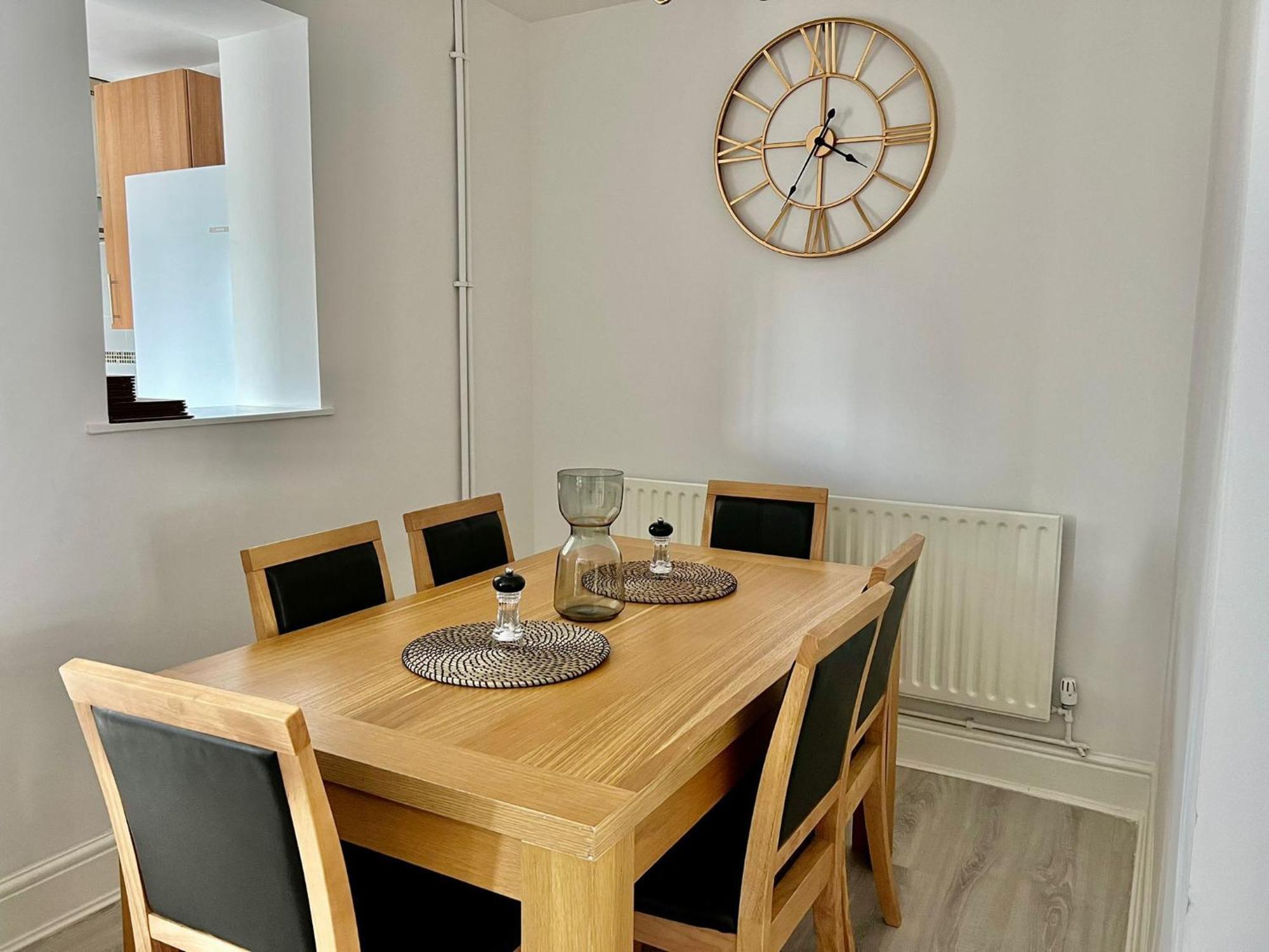 Executive 3 Bedroom Port Talbot Town Centre Margam Sleeps 7 Zewnętrze zdjęcie