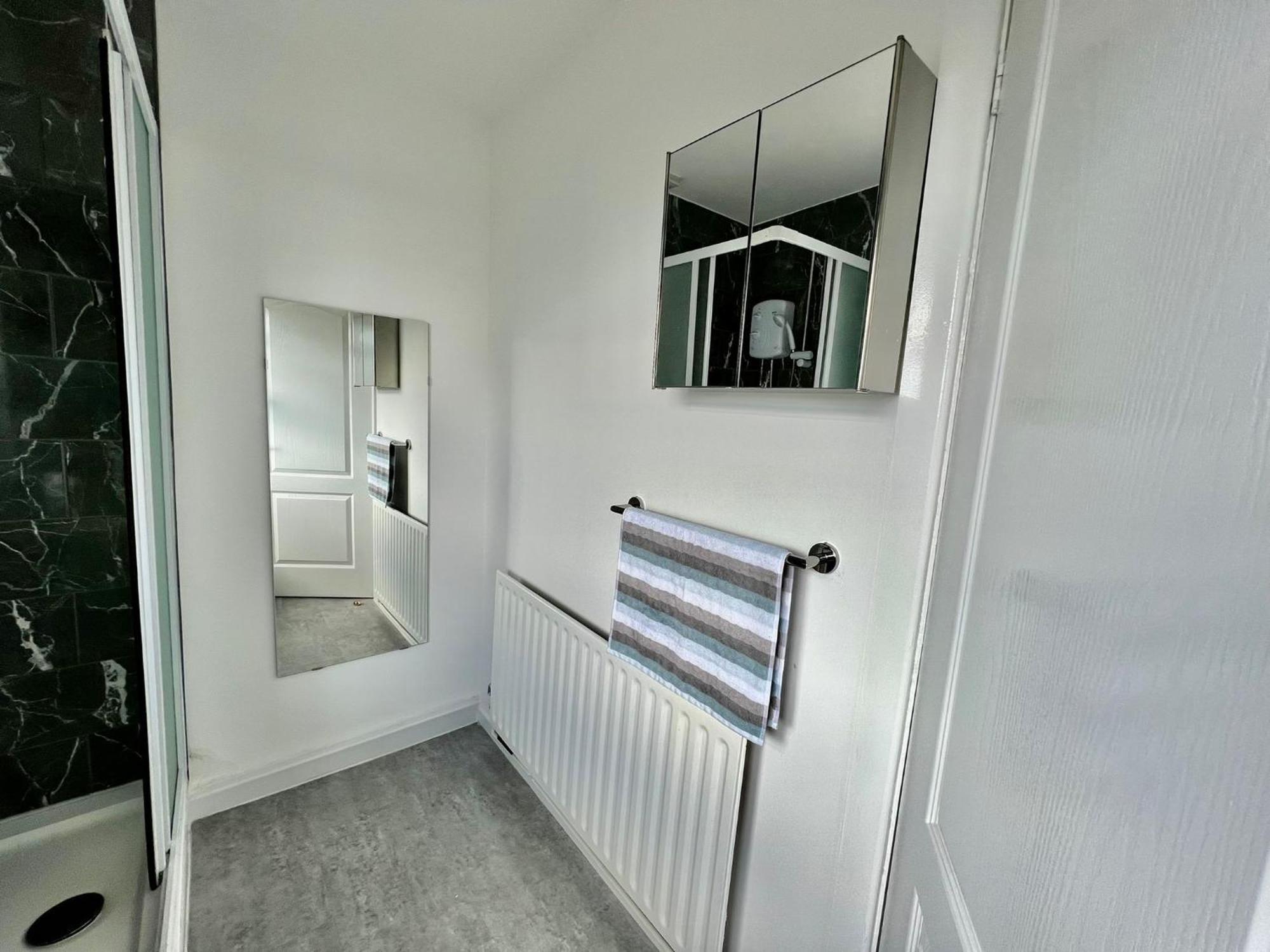 Executive 3 Bedroom Port Talbot Town Centre Margam Sleeps 7 Zewnętrze zdjęcie